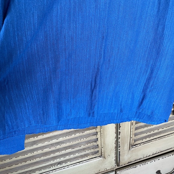 Feel the Piece V Neck Sweater - Picture 8 of 8